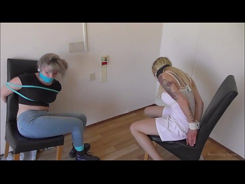❤️ Kecanduan / dihijikeun sareng disumbat / budak awéwé dina marabahaya ️❌ video porno di urang ️❤