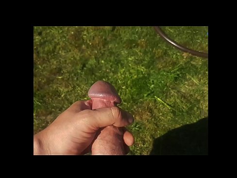 ❤️ Hot hottie meunang nya pink pussy fucked jeung cums kalawan squirt di taman usum panas ️❌ video porno di urang ️❤