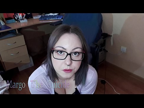 ❤️ Gadis Seksi sareng Kacamata Nyedot Dildo Jero dina Kaméra ️❌ video porno di urang ️❤